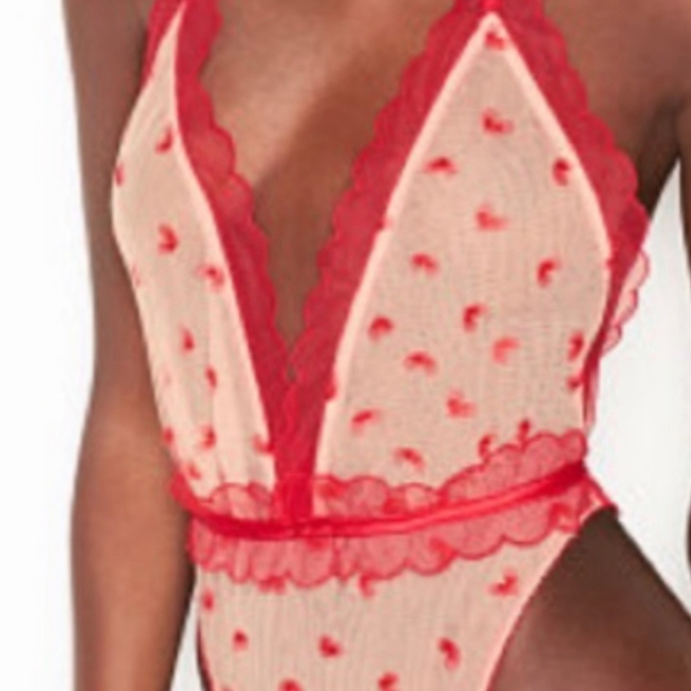 Pink and red heart Teddy ❤️ Victoria's secret NWT